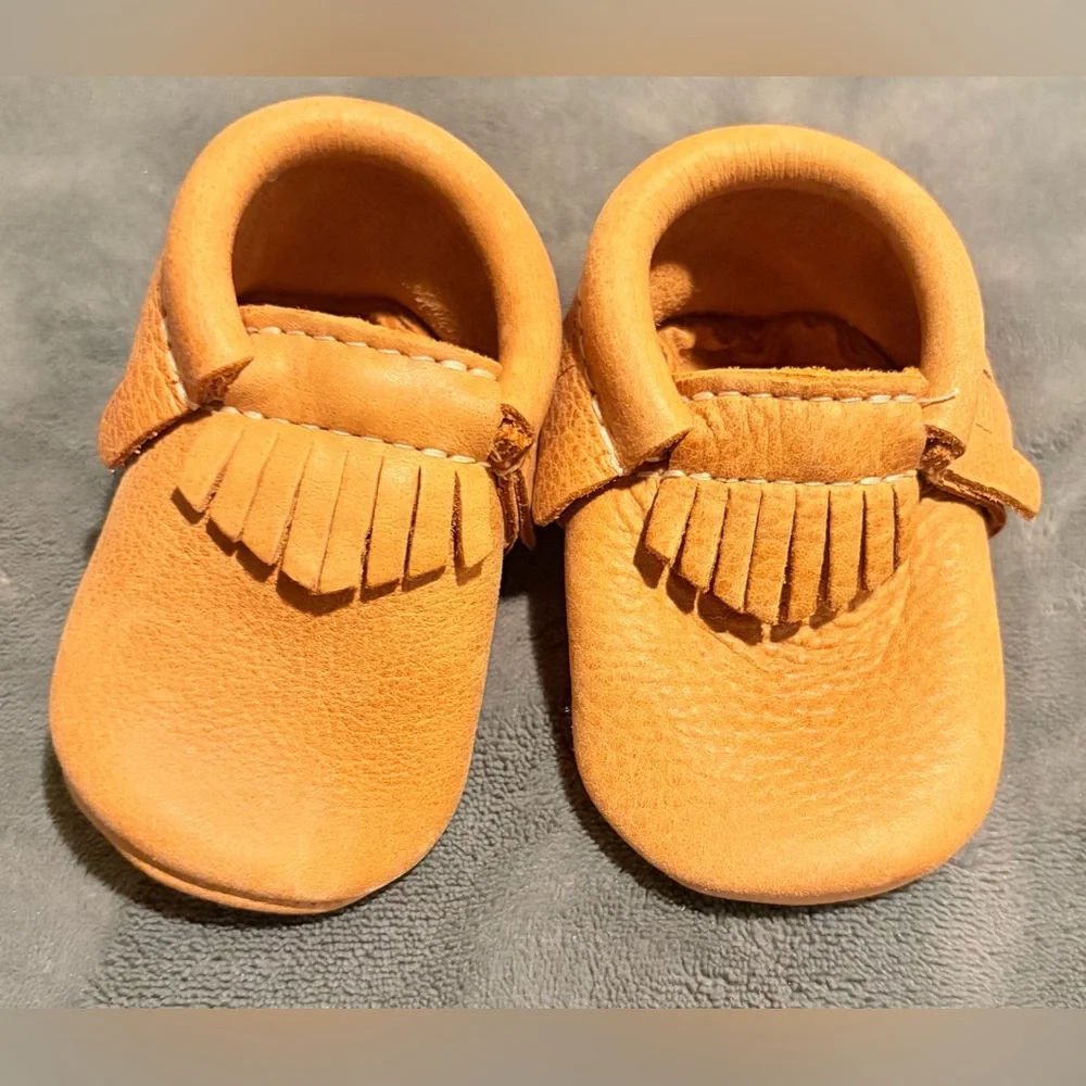 FRESHLY PICKED BROWN MOCCASINS BEEHIVE STATE Size 3c